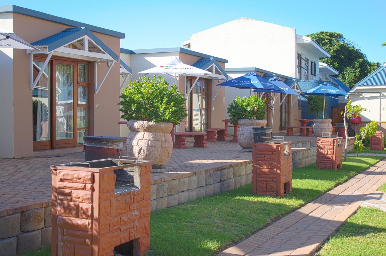 Oceans Hotel & Self Catering Mossel Bay Exterior foto